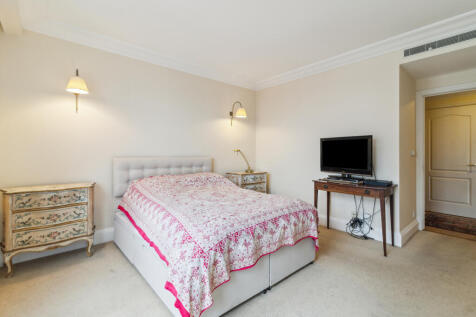 Flat 22, Peninsula Heights, 93 Albert Embankment, Vauxhall, London, SE1 7TY