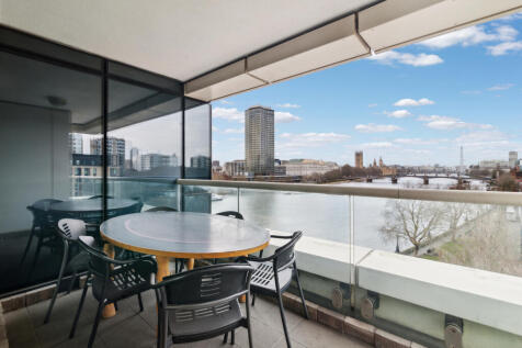 Flat 22, Peninsula Heights, 93 Albert Embankment, Vauxhall, London, SE1 7TY