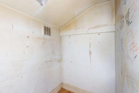 70C Colvestone Crescent, Hackney, London, E8 2LJ