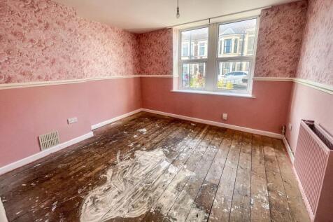 Flat 2, 49 Roseberry Road, Redfield, Bristol, BS5 9QD