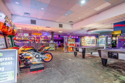 Burnley Bowl, Finsley Gate, Burnley, BB11 2HE