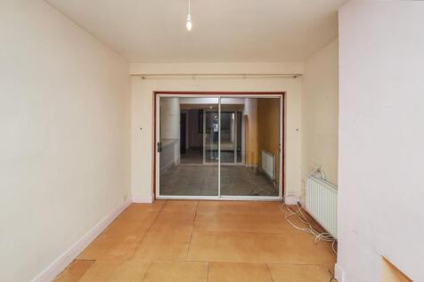 9 Joydon Drive, Chadwell Heath, Romford RM6 4ST