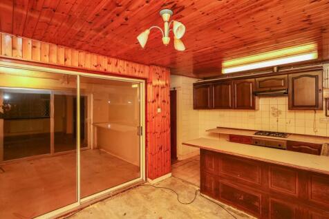 9 Joydon Drive, Chadwell Heath, Romford RM6 4ST