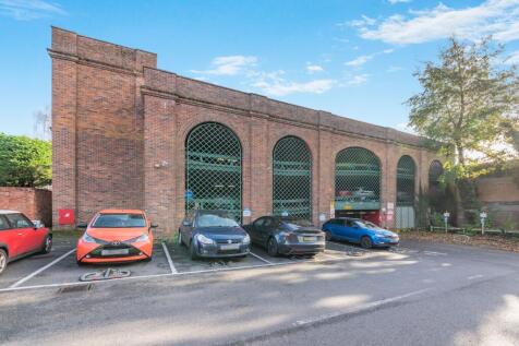 Oxford Square, Oxford Street, Newbury, RG14 1JG