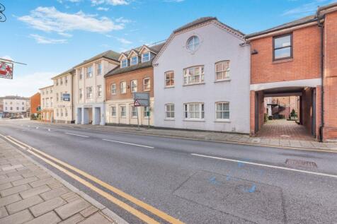 Oxford Square, Oxford Street, Newbury, RG14 1JG