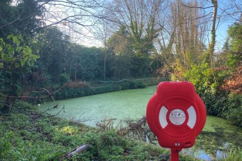 Land On The South Side Of Farm Hill Road Waltham Abbey EN9 1LH