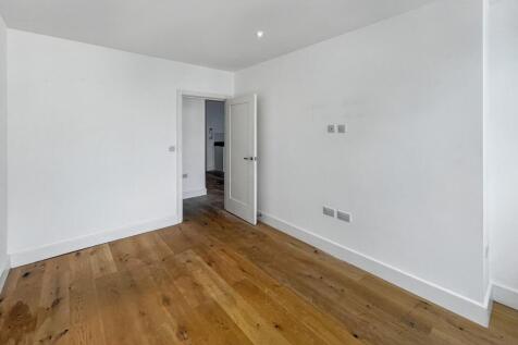 Flat 92 Green Dragon House, 64-70 High Street, Croydon, CR0 1FT