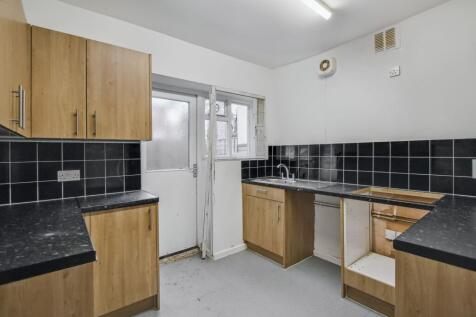 Flat A, 124 Rathcoole Gardens, Hornsey, London, N8 9PG