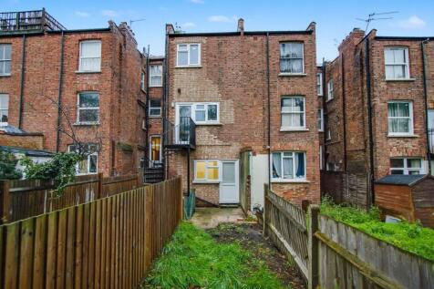 Flat A, 42 Rathcoole Gardens, Hornsey, London, N8 9NB