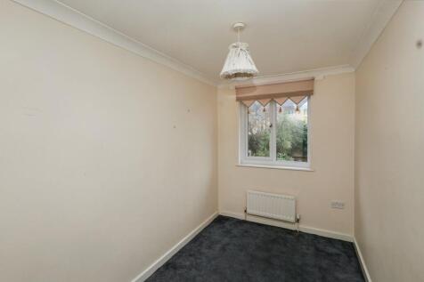 150 Winsor Terrace, Winsor Park Estate, Beckton, London E6 6LD