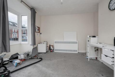 63 Romney Road, Ashford, Kent, TN24 0RR