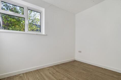 15 Sweechgate, Broad Oak, Canterbury, Kent, CT2 0QY