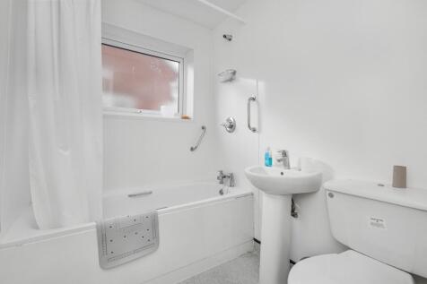 13 Meadowbrook Road, Ashford, Kent, TN24 9AZ