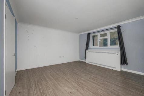 3 The Close, Cockering Road, Canterbury, CT1 3UZ