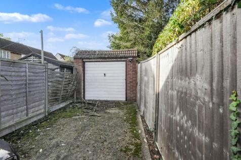 3 The Close, Cockering Road, Canterbury, CT1 3UZ