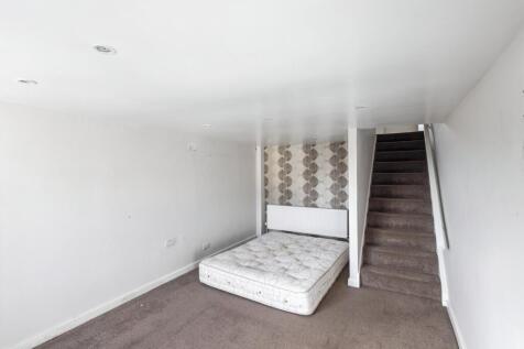 19 Lodge Gate Close, Denholme, Bradford, BD13 4ED