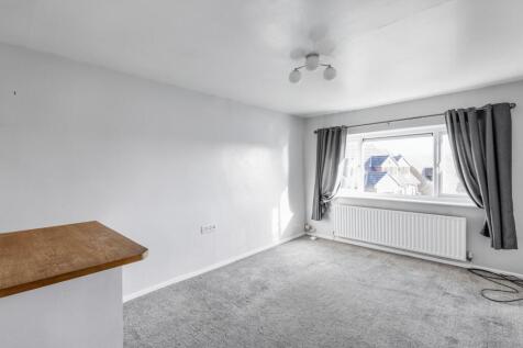 19 Lodge Gate Close, Denholme, Bradford, BD13 4ED