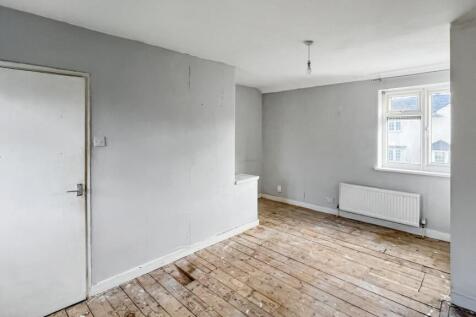 16 Heath Road, Crayford, Dartford, DA1 3NP