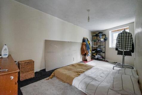 Land adjoining 124b Crofton Road, Peckham, London, SE5 8NA