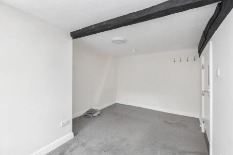 107 High Street, Witney, Oxfordshire, OX28 6HY