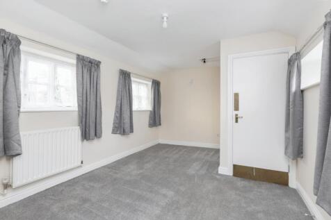 107 High Street, Witney, Oxfordshire, OX28 6HY