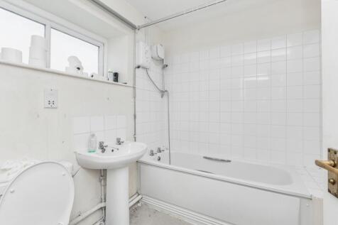 107 High Street, Witney, Oxfordshire, OX28 6HY