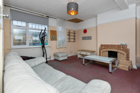 419A Kingston Road, Epsom, KT19 0BT