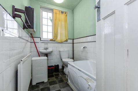 419A Kingston Road, Epsom, KT19 0BT