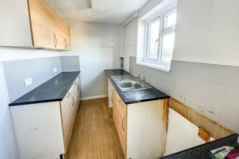 12 Hazelbury Hill, Box, Wiltshire, SN13 8LB