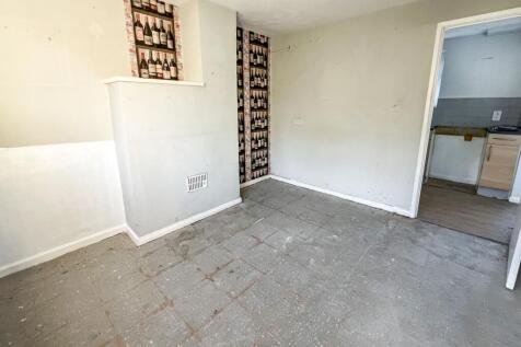 12 Hazelbury Hill, Box, Wiltshire, SN13 8LB