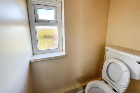 12 Hazelbury Hill, Box, Wiltshire, SN13 8LB