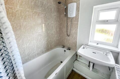 12 Hazelbury Hill, Box, Wiltshire, SN13 8LB