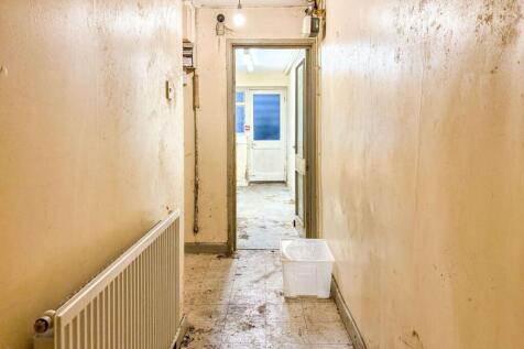 Flat A, 21 Ashley Road, Montpelier, Bristol, BS6 5NH