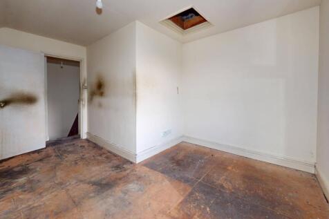 Flat B, 17 Durley Road, Stamford Hill, London, N16 5JW