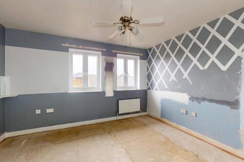 14 Silver Birch Avenue, Chingford, London, E4 8YT