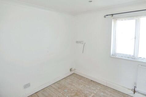 115 Aberdovey Close, Bransholme, Hull, HU7 5DF