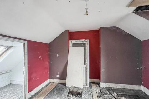 Upper and Lower Flat, 20 Fernham Road, Thornton Heath CR7 8JD