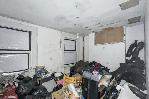 Upper and Lower Flat, 20 Fernham Road, Thornton Heath CR7 8JD