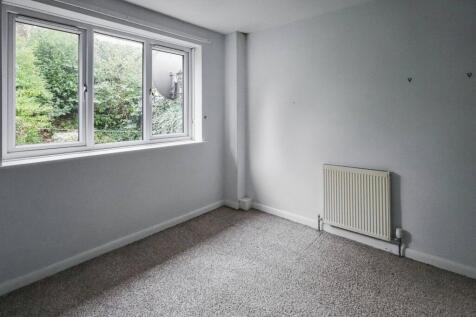 72 Whiteways Grove, Sheffield, South Yorkshire, S4 8FL