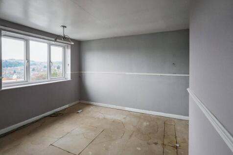 72 Whiteways Grove, Sheffield, South Yorkshire, S4 8FL