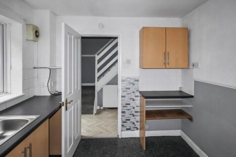 72 Whiteways Grove, Sheffield, South Yorkshire, S4 8FL