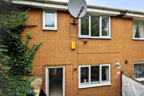 72 Whiteways Grove, Sheffield, South Yorkshire, S4 8FL