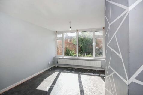 20 Garner Court, Huntingdon, Cambridgeshire, PE29 1GE