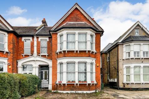 79 Bromley Road, Catford, London, SE6 2UF