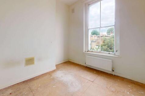 Flat B, 33 Bouverie Road, Stoke Newington, London, N16 0AH