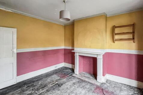 138 Old Road, Dartford, Kent, DA1 4DY