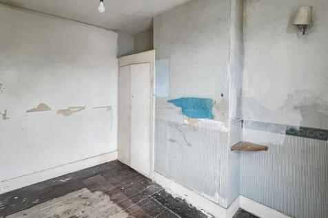 138 Old Road, Dartford, Kent, DA1 4DY