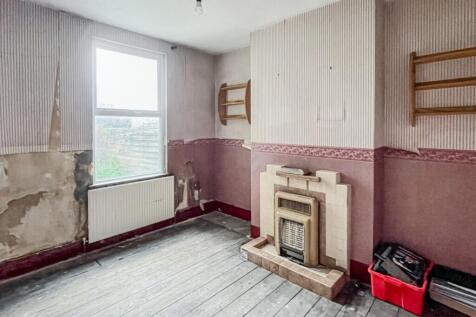 138 Old Road, Dartford, Kent, DA1 4DY