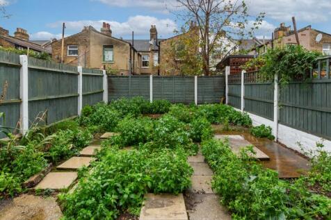 Flat A, 52 Ernald Avenue, East Ham, London, E6 3AL