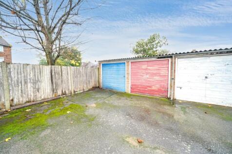 81 Willowhayne Drive, Walton-on-Thames, KT12 2NP